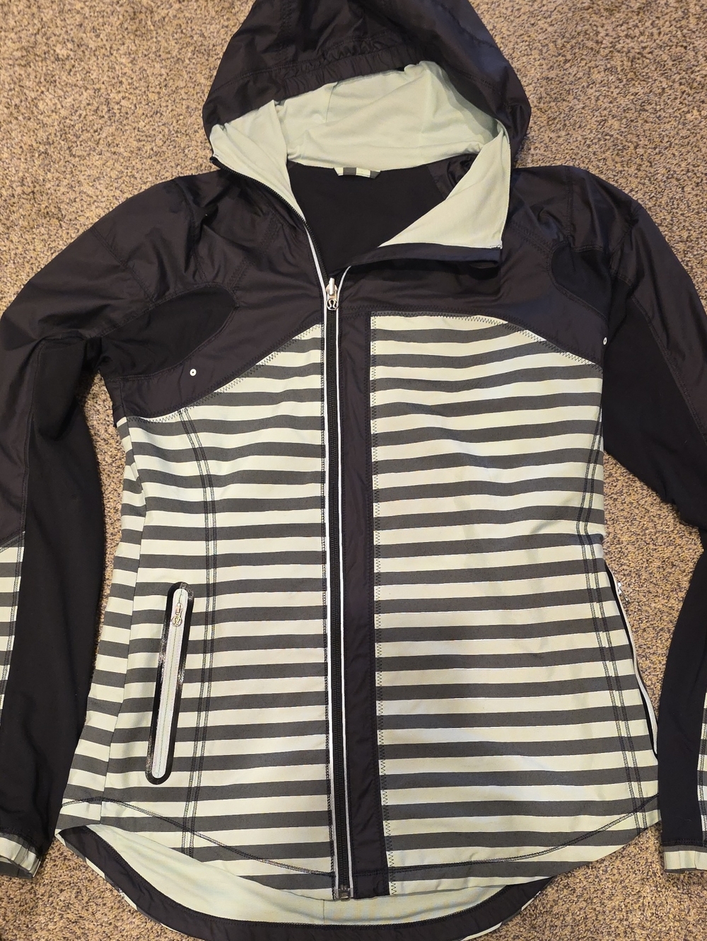 Women’s Striped Hooded Windbreaker Jacket - Lululemon Black, GREEN & Light Gray